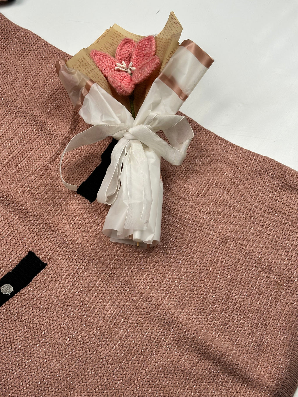 THE RETRO CONTRAST KNIT DRESS