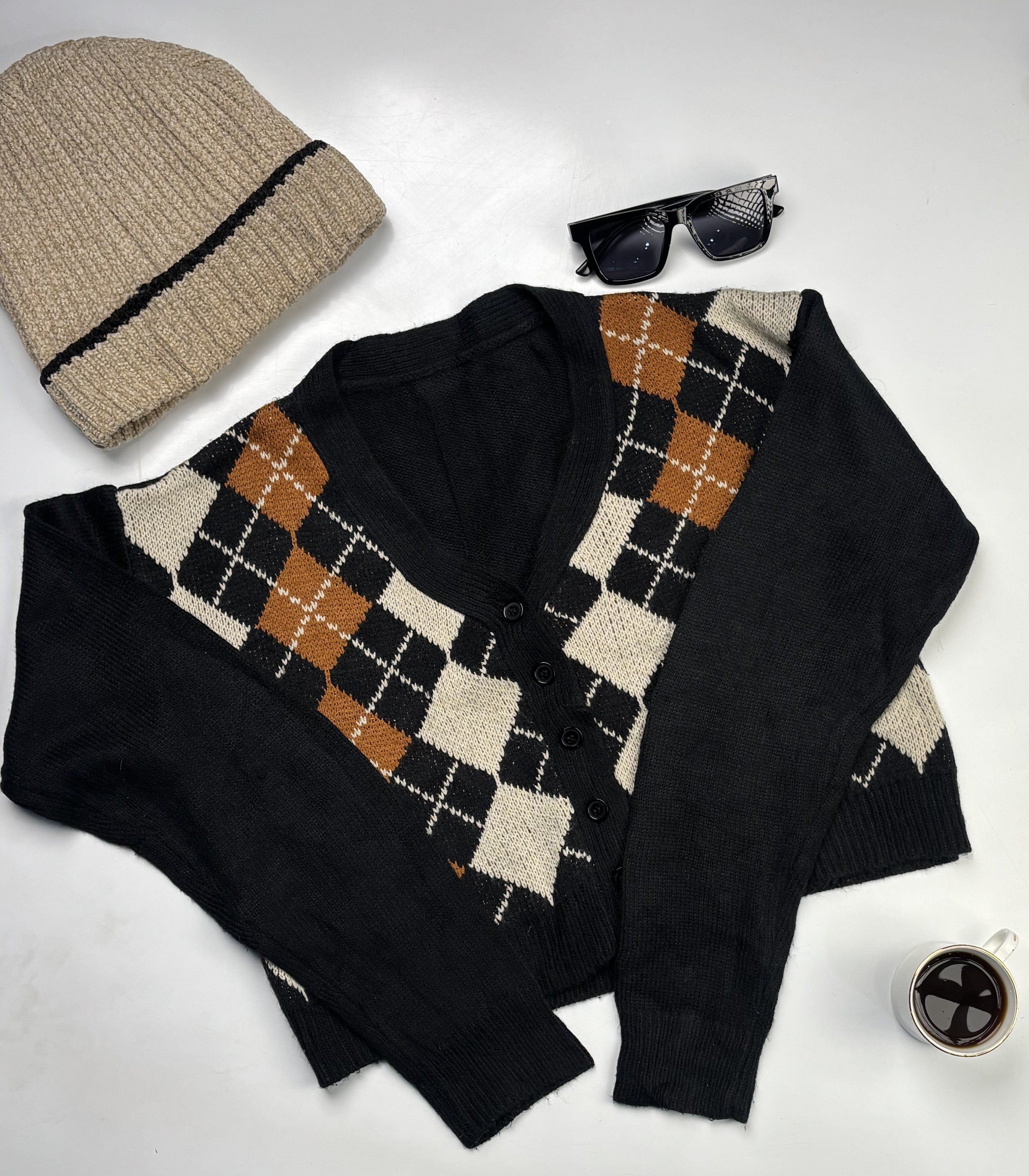 THE VINTAGE PREP CARDIAN