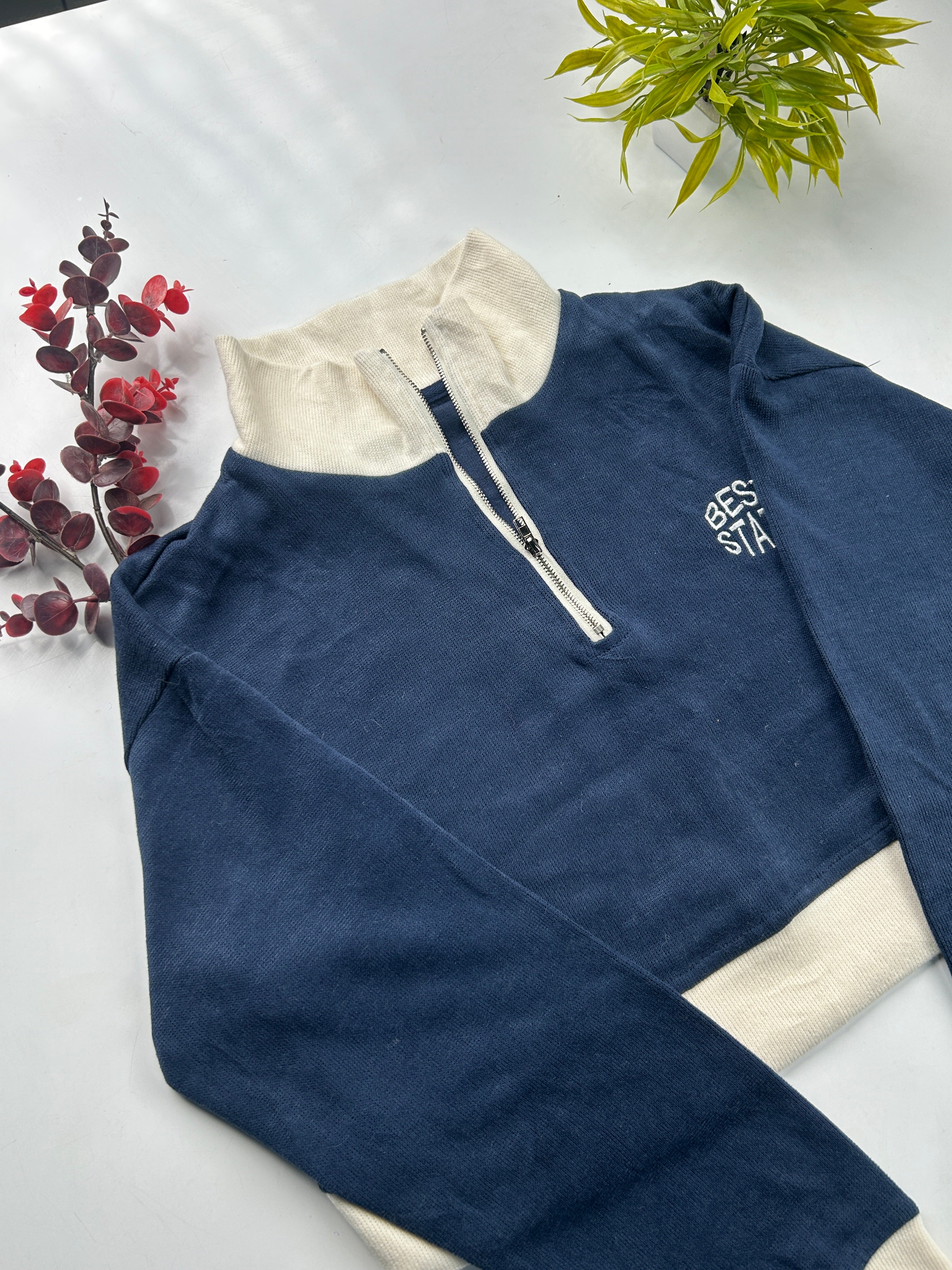 THE VARSITY CROP QUARTER-ZIP